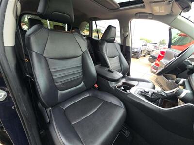 2020 Toyota RAV4 Hybrid Limited - Photo 6 - Houston, TX 77063-5630