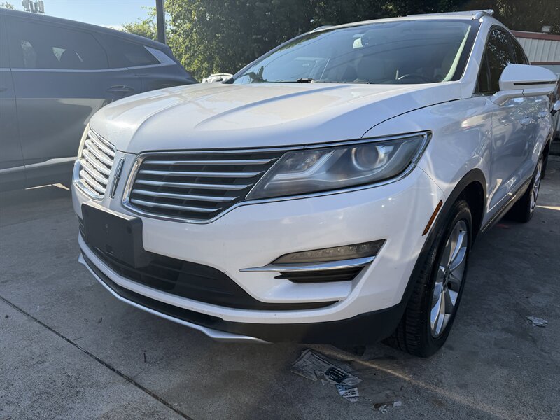2016 Lincoln MKC Select   - Photo 1 - Houston, TX 77063-5630