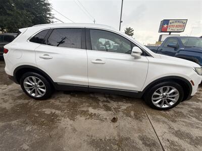 2016 Lincoln MKC Select - Photo 5 - Houston, TX 77063-5630