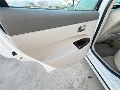 2007 Buick LaCrosse CXL  LUXURY - Photo 23 - Houston, TX 77063-5630