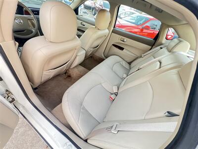 2007 Buick LaCrosse CXL  LUXURY - Photo 12 - Houston, TX 77063-5630