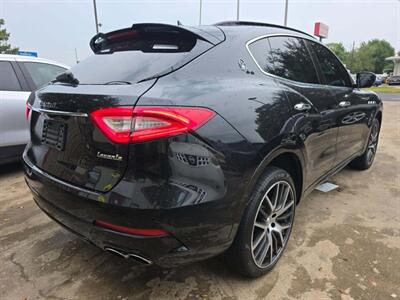 2017 Maserati Levante S - Photo 4 - Houston, TX 77063-5630
