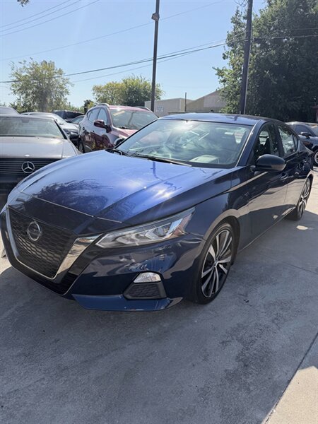 2022 Nissan Altima 2.5 SR   - Photo 1 - Houston, TX 77063-5630