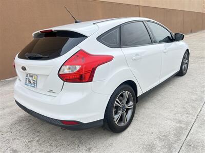2014 Ford Focus SE - Photo 3 - Houston, TX 77063-5630
