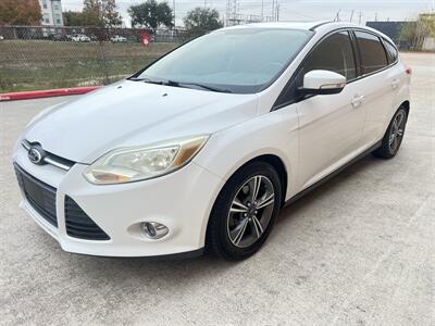 2014 Ford Focus SE - Photo 2 - Houston, TX 77063-5630