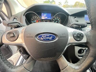 2014 Ford Focus SE - Photo 24 - Houston, TX 77063-5630