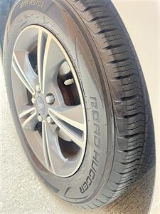 2014 Ford Focus SE - Photo 28 - Houston, TX 77063-5630