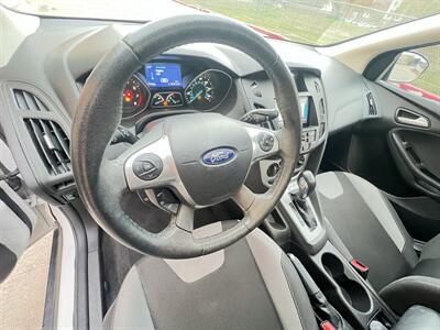 2014 Ford Focus SE - Photo 16 - Houston, TX 77063-5630