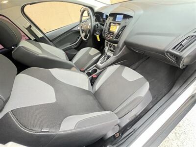 2014 Ford Focus SE - Photo 14 - Houston, TX 77063-5630