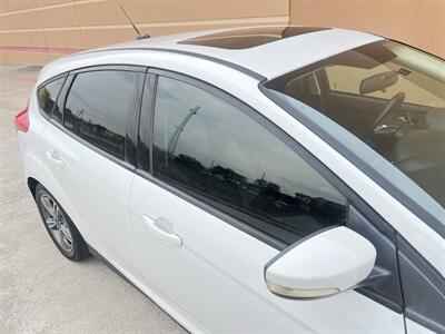 2014 Ford Focus SE - Photo 7 - Houston, TX 77063-5630