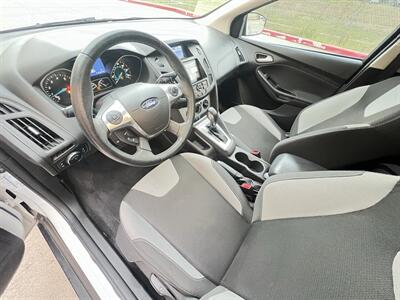 2014 Ford Focus SE - Photo 15 - Houston, TX 77063-5630