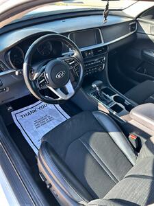 2019 Kia Optima LX   - Photo 11 - Houston, TX 77063-5630