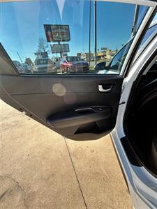 2019 Kia Optima LX   - Photo 21 - Houston, TX 77063-5630