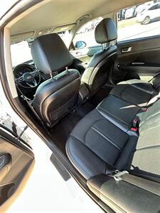 2019 Kia Optima LX   - Photo 20 - Houston, TX 77063-5630