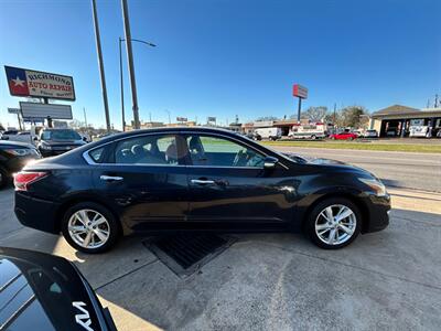 2013 Nissan Altima 2.5  SV - Photo 4 - Houston, TX 77063-5630