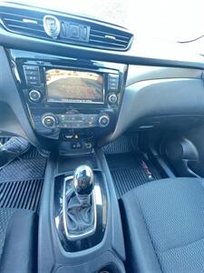 2020 Nissan Rogue Sport S   - Photo 17 - Houston, TX 77063-5630