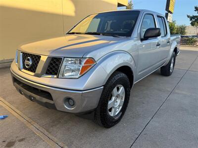 2005 Nissan Frontier SE 4dr Crew Cab SE - Photo 5 - Houston, TX 77063-5630