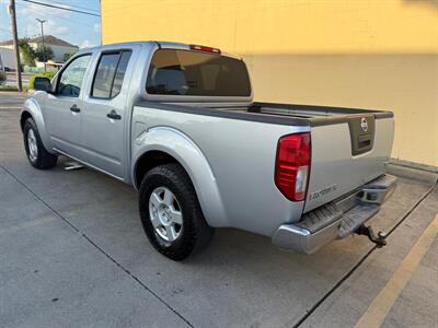 2005 Nissan Frontier SE 4dr Crew Cab SE - Photo 3 - Houston, TX 77063-5630