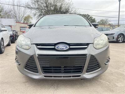 2014 Ford Focus SE - Photo 5 - Houston, TX 77063-5630