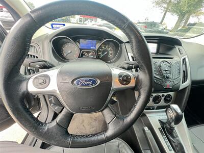 2014 Ford Focus SE - Photo 17 - Houston, TX 77063-5630