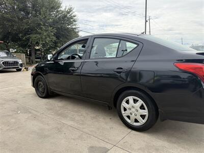 2018 Nissan Versa S - Photo 5 - Houston, TX 77063-5630