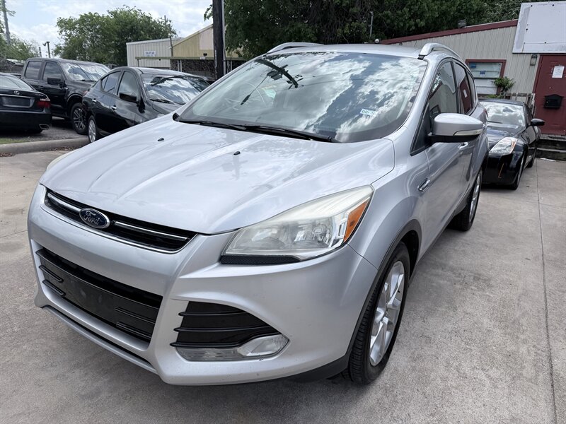 2014 Ford Escape Titanium   - Photo 1 - Houston, TX 77063-5630