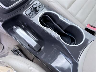 2014 Ford Escape Titanium   - Photo 11 - Houston, TX 77063-5630