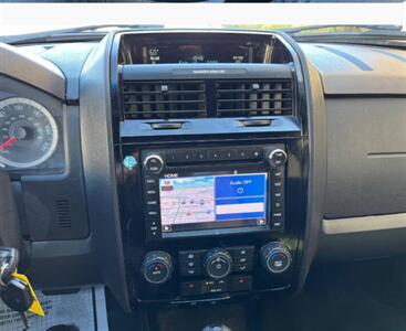 2011 Ford Escape Limited   - Photo 8 - Houston, TX 77063-5630