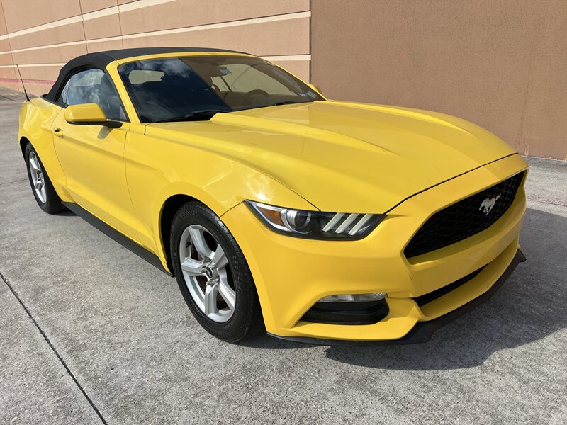 2016 Ford Mustang V6  Convertible