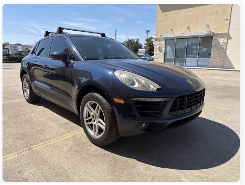 2018 Porsche Macan  