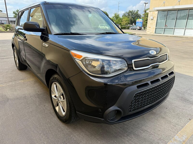 2016 Kia Soul   - Photo 1 - Houston, TX 77063-5630