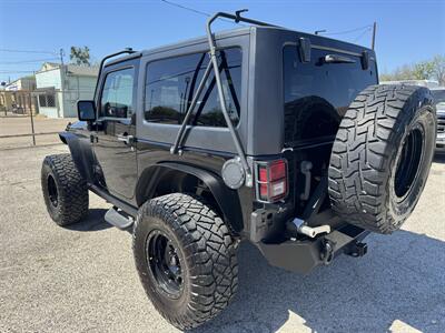 2011 Jeep Wrangler Rubicon   - Photo 6 - Fort Worth, TX 76111