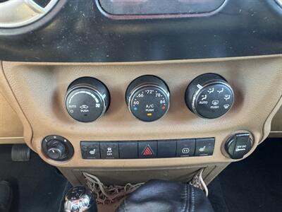 2011 Jeep Wrangler Rubicon   - Photo 13 - Fort Worth, TX 76111