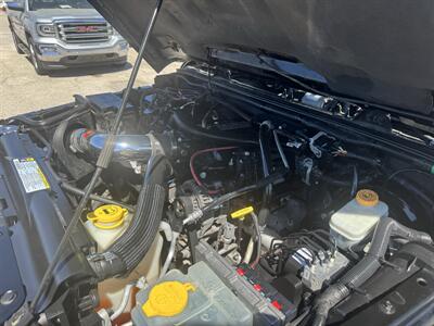 2011 Jeep Wrangler Rubicon   - Photo 16 - Fort Worth, TX 76111