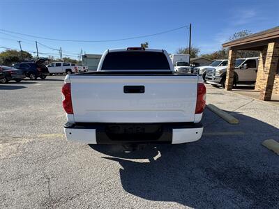 2019 Toyota Tundra Limited   - Photo 4 - Fort Worth, TX 76111