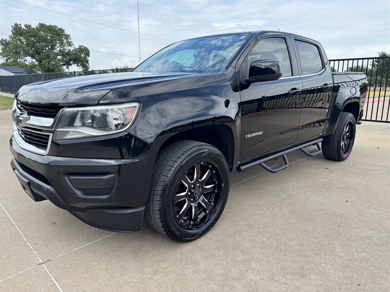 2018 Chevrolet Colorado LT   - Photo 1 - Fort Worth, TX 76111
