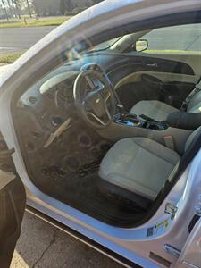 2015 Chevrolet Malibu LT   - Photo 8 - Baton Rouge, LA 70815