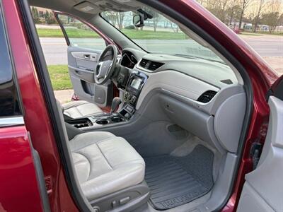 2016 Chevrolet Traverse LT - Photo 12 - Baton Rouge, LA 70815