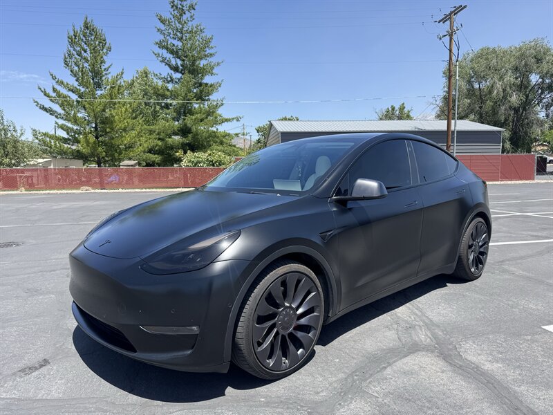 2022 Tesla Model Y Performance Dual Motor All-Wheel Drive's photo