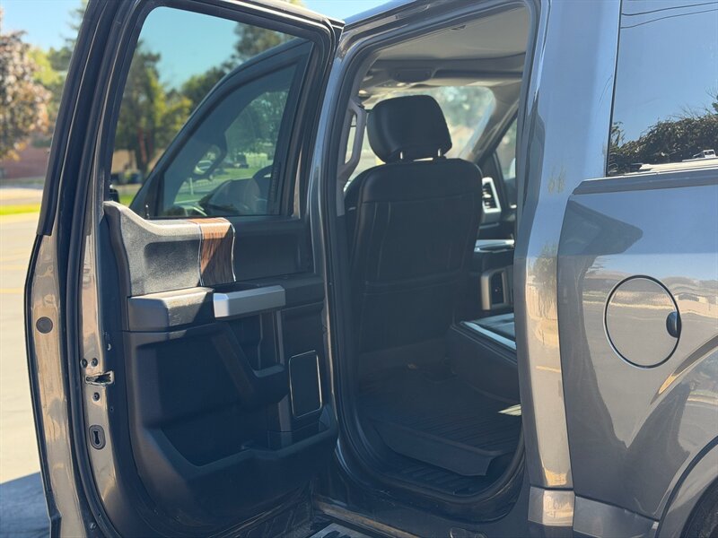 2018 Ford F-150 Lariat - Photo 17