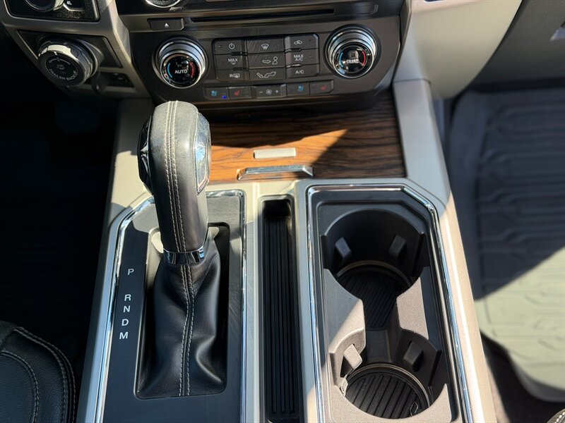 2018 Ford F-150 Lariat - Photo 25