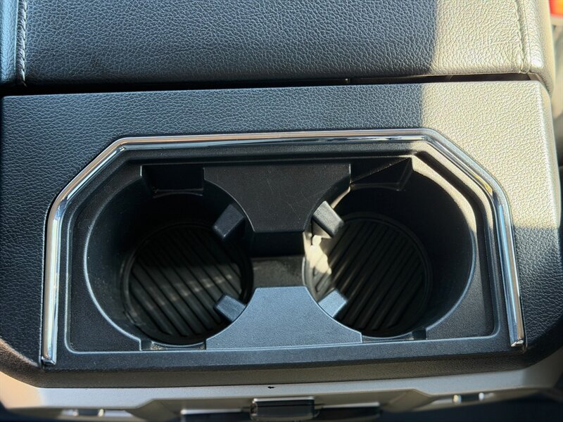 2018 Ford F-150 Lariat - Photo 20
