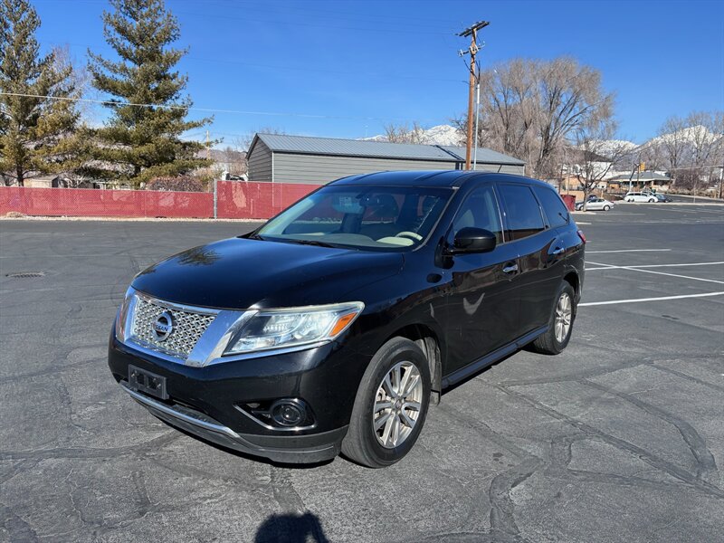 2013 Nissan Pathfinder SV   - Photo 1 - Lehi, UT 84043