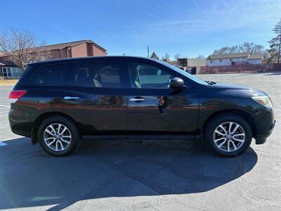 2013 Nissan Pathfinder SV   - Photo 4 - Lehi, UT 84043