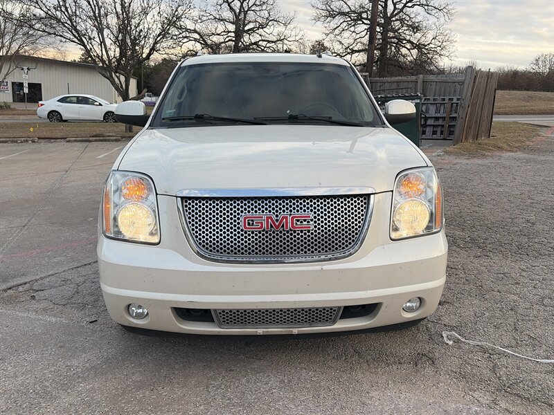 2014 GMC Yukon XL Denali  