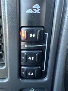 2004 Chevrolet Silverado 3500 Crew Cab 4X4 DUALLY   - Photo 17 - Beaverton, OR 97005