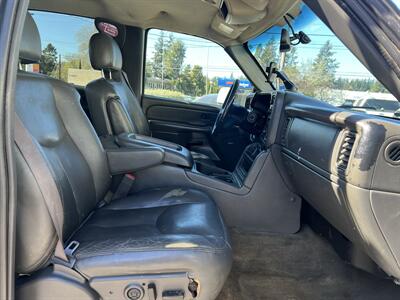 2004 Chevrolet Silverado 3500 Crew Cab 4X4 DUALLY   - Photo 13 - Beaverton, OR 97005