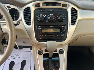 2005 Toyota Highlander   - Photo 14 - Beaverton, OR 97005