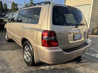 2005 Toyota Highlander   - Photo 3 - Beaverton, OR 97005