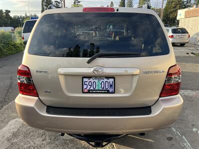2005 Toyota Highlander   - Photo 4 - Beaverton, OR 97005